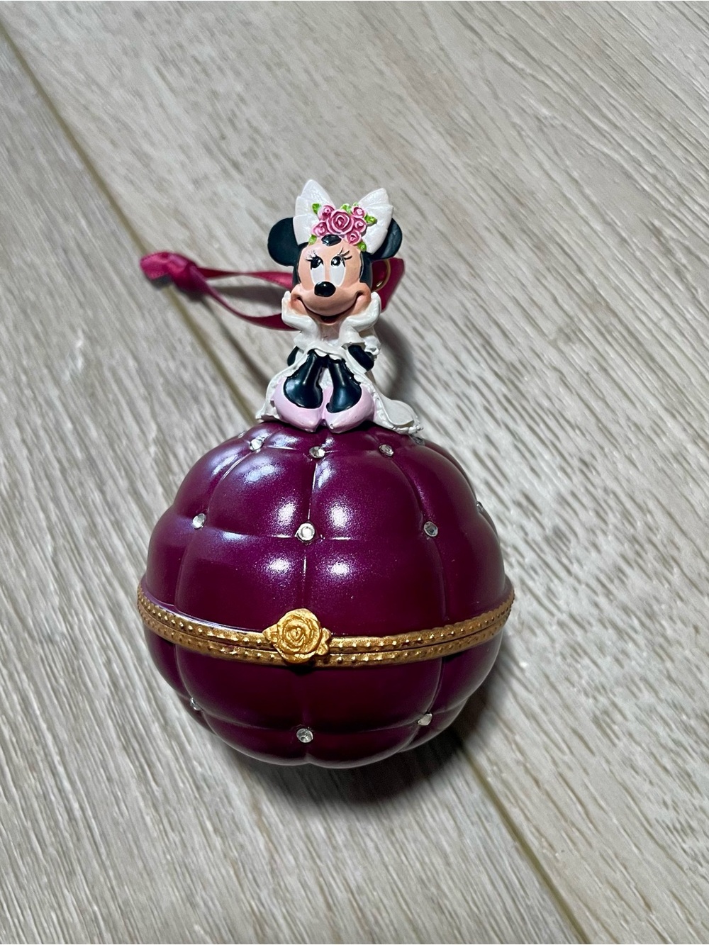 Disney Minnie Mouse Ring  Ornament Ball